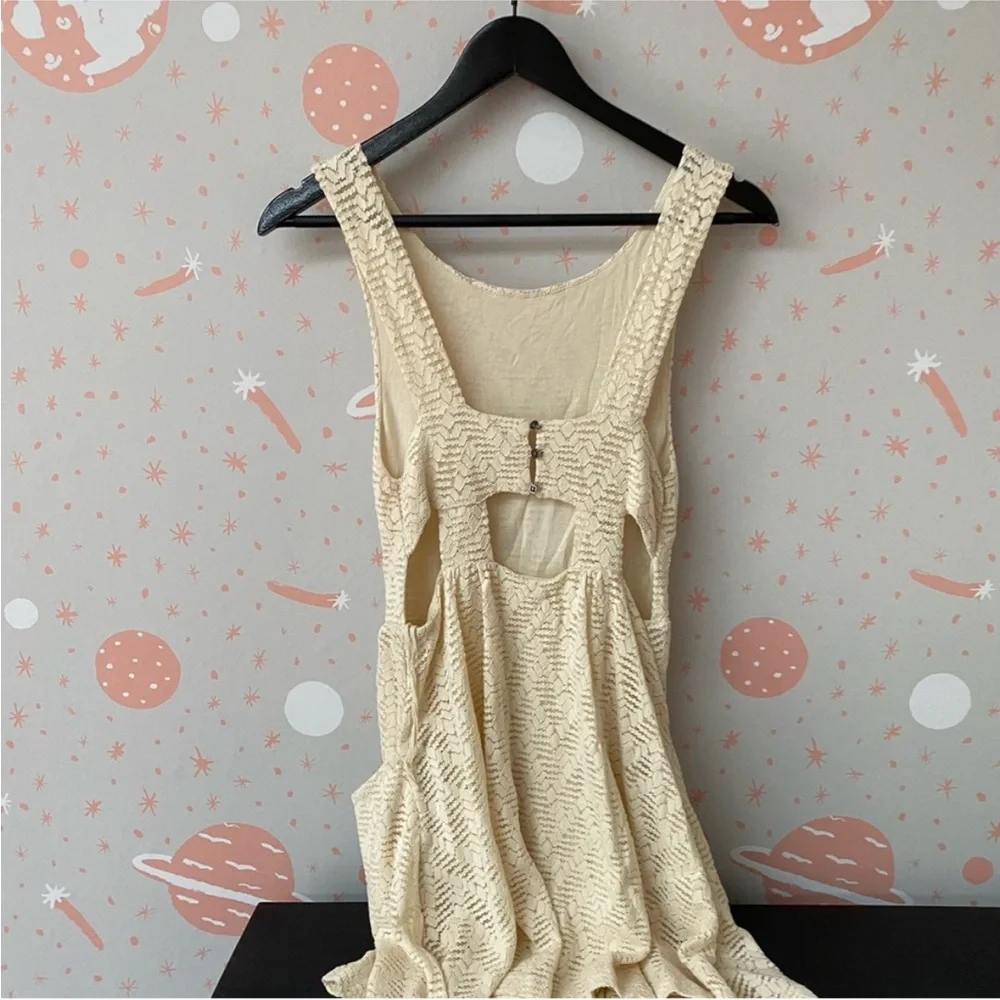 Donating soon!3 for $50🎉Free people open back lace mini dress